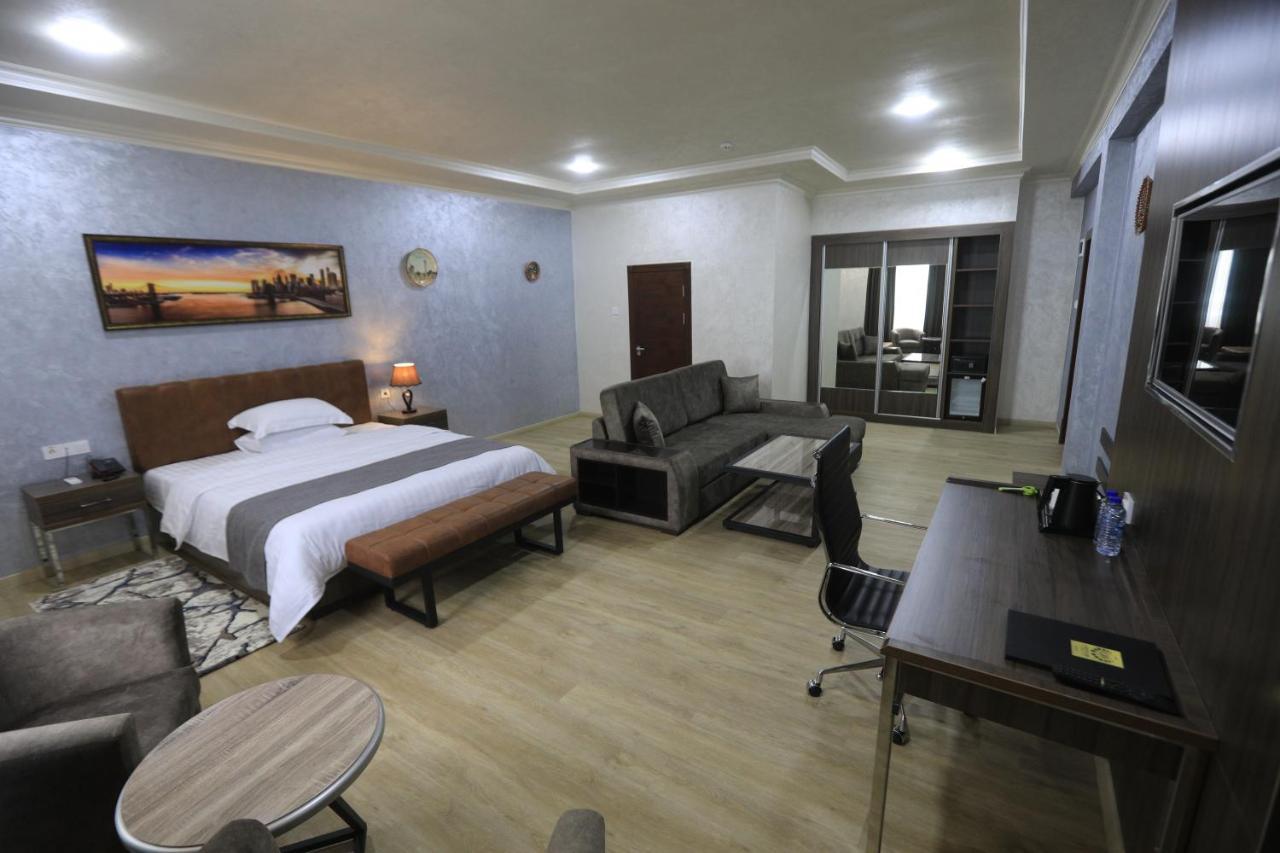 Chlnor Hotel Andizan Buitenkant foto